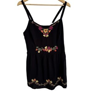 Torrid Floral Embroidered Rayon Babydoll Top SZ 2 Black Smocked Back NWT